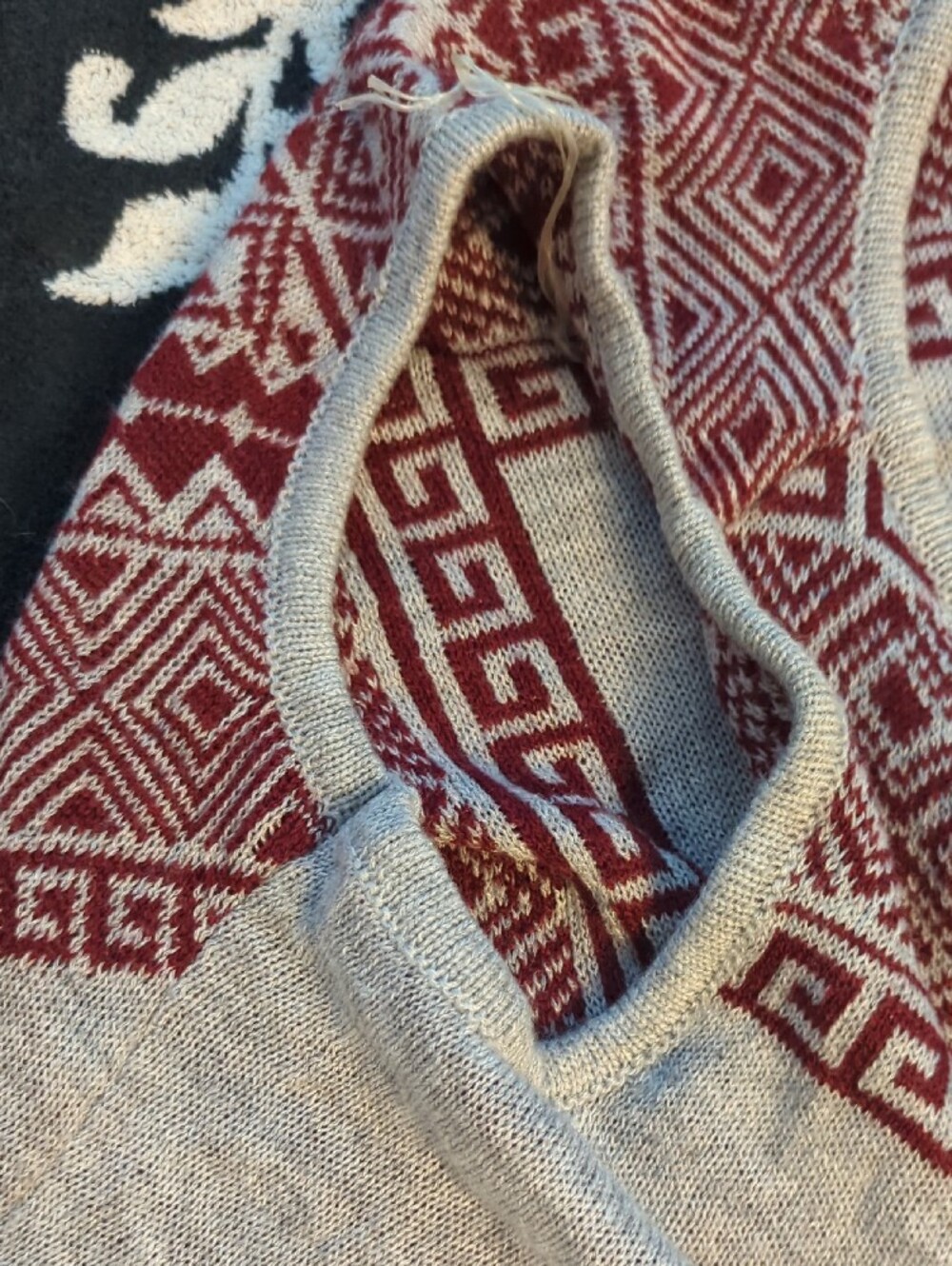 Almost Famous Gray Red Summer Weight Tunic Geometric Tribal Y2k Sleeveless - M - Picture 7 of 16